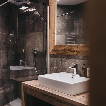 Vaya Post Hotel 4*